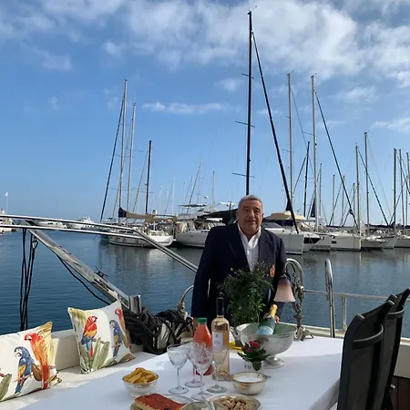 ספינת מלון Master In Golfe Juan ואלאוריס